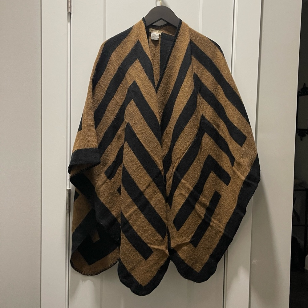 Silence & Noise One Size Open Poncho Wrap - image 1